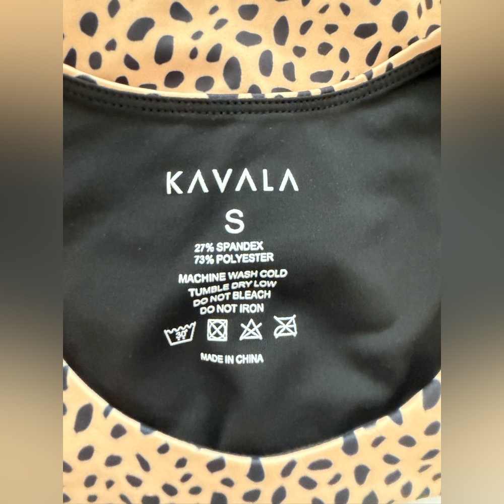 NWOT Kavala Cheetah Tawaiis Crop Top - Picture 5 of 7